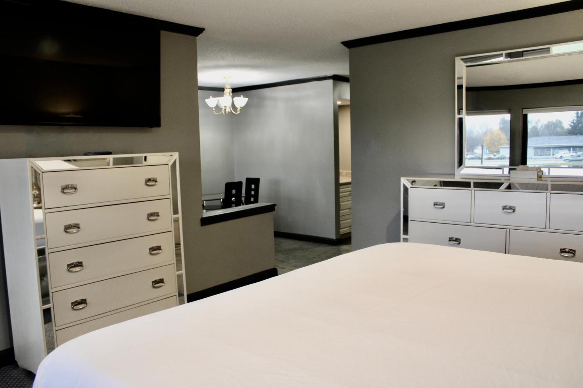 The Carlton Lodge Adrian Экстерьер фото