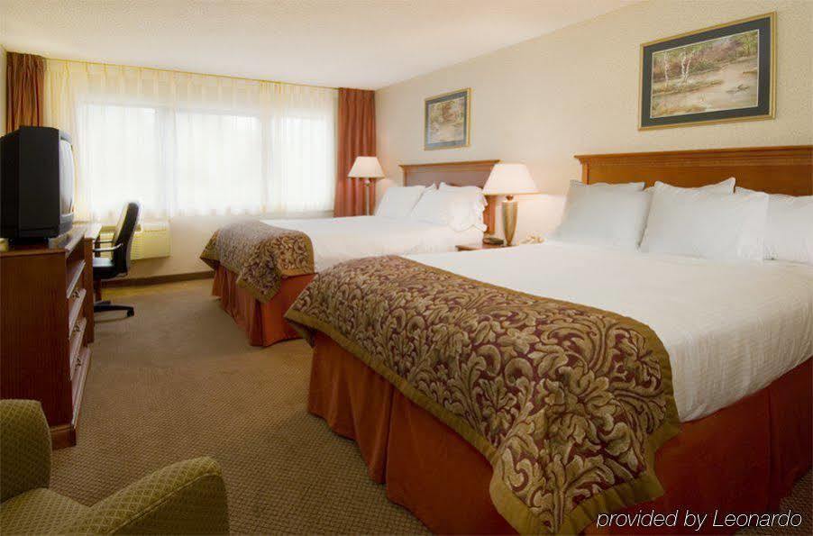 The Carlton Lodge Adrian Экстерьер фото