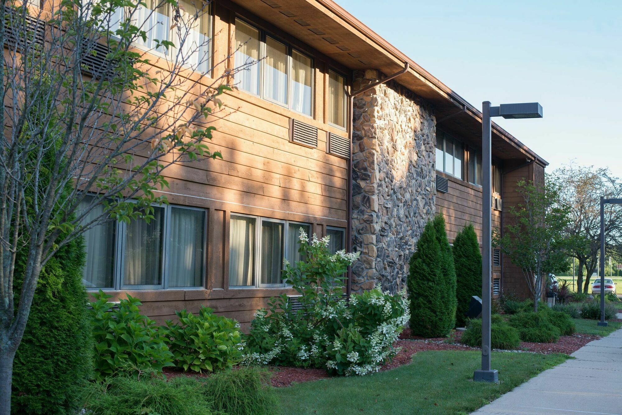 The Carlton Lodge Adrian Экстерьер фото